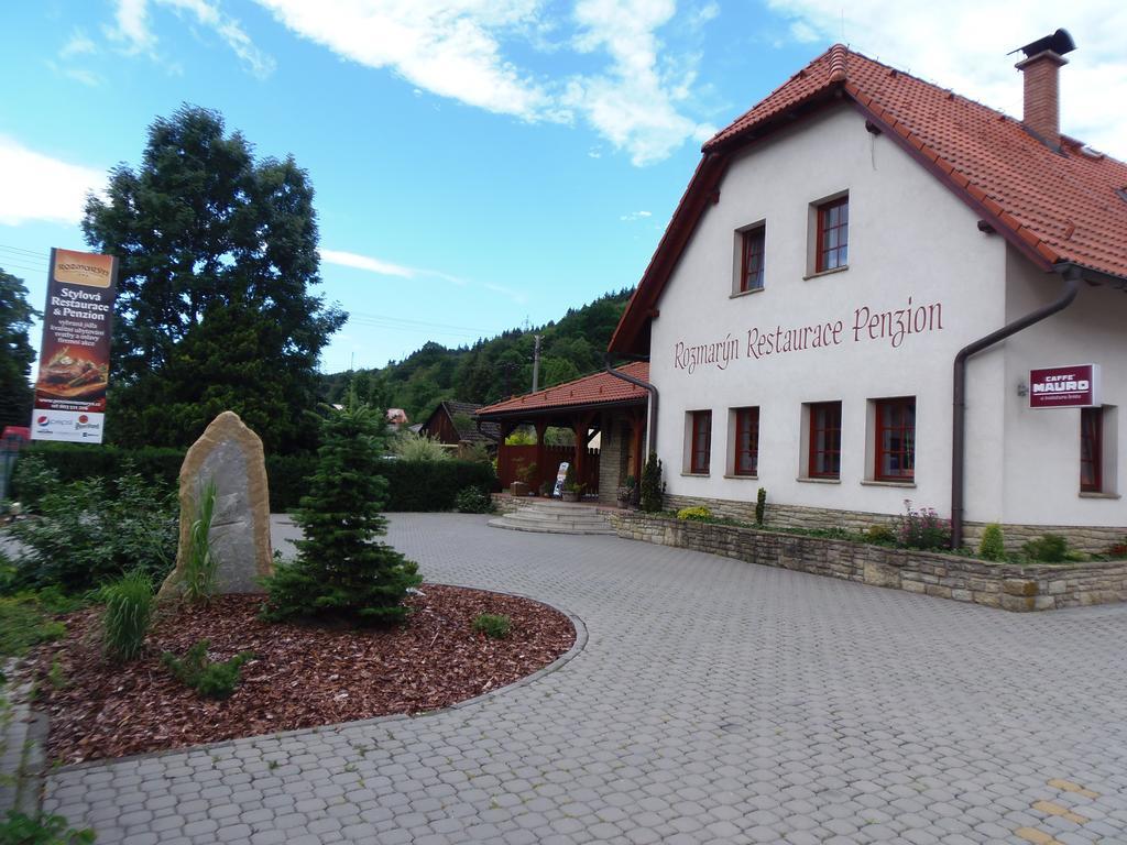Penzion Rozmaryn Vsetín Exteriör bild